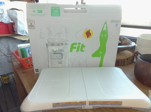 Nintendo wii fit balance board - nintendo,