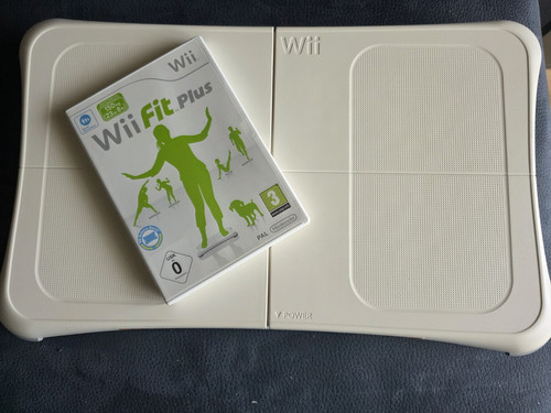 Nintendo wii fit plus - wii,